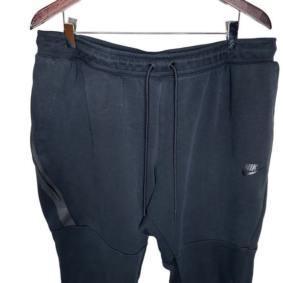 Nike Tech Fleece Sweatpants All Black Men’s 2XL - Picture 2 of 7